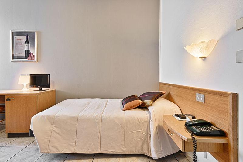 Hotel Celestino Piobesi Torinese Экстерьер фото